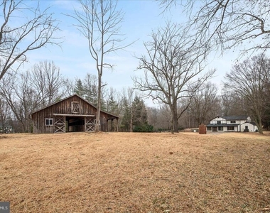 9036 Jeffery Road - Photo Thumbnail 46