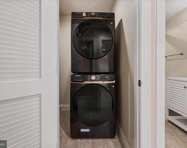 9036 Jeffery Road - Photo Thumbnail 26