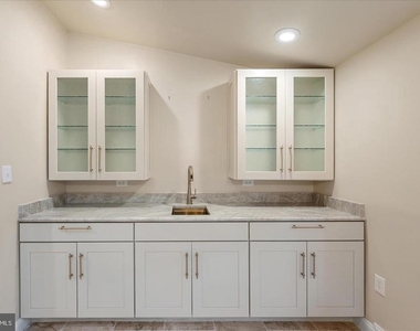 9036 Jeffery Road - Photo Thumbnail 19