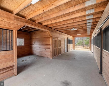 9036 Jeffery Road - Photo Thumbnail 50