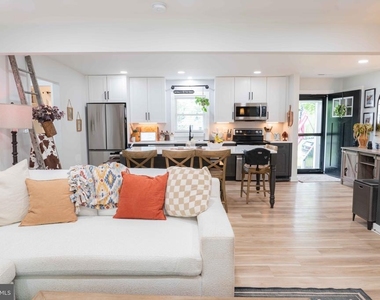 301 N Duey Road - Photo Thumbnail 8