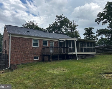 10719 Jones Street - Photo Thumbnail 2