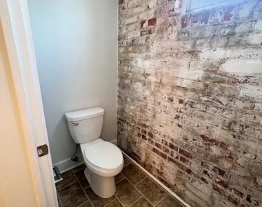401 Princess Anne Street - Photo Thumbnail 10