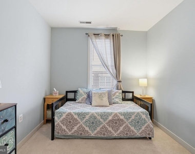 181 E Reed Avenue - Photo Thumbnail 13