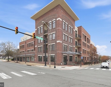 181 E Reed Avenue - Photo Thumbnail 20