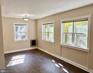 1244 Martha Custis Drive - Photo Thumbnail 5