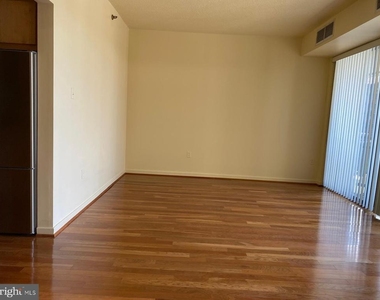1530 Key Boulevard - Photo Thumbnail 3