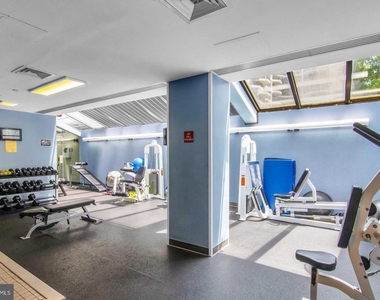 1530 Key Boulevard - Photo Thumbnail 9