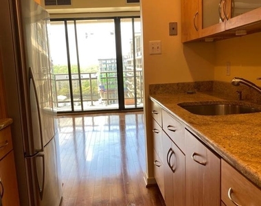 1530 Key Boulevard - Photo Thumbnail 5