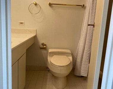 1530 Key Boulevard - Photo Thumbnail 6