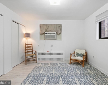 1581 N Colonial Terrace - Photo Thumbnail 22