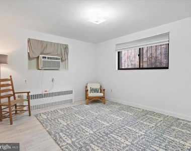 1581 N Colonial Terrace - Photo Thumbnail 20