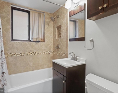 1581 N Colonial Terrace - Photo Thumbnail 19