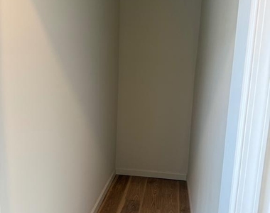 238 E Philadelphia Street - Photo Thumbnail 5