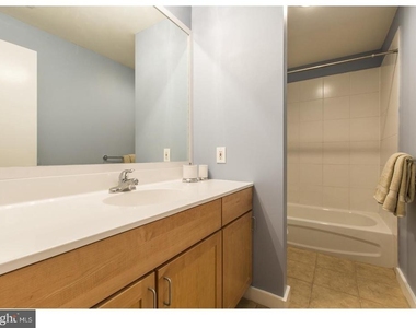 856 N 20th Street - Photo Thumbnail 9