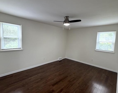 3628 Genesee Drive - Photo Thumbnail 13