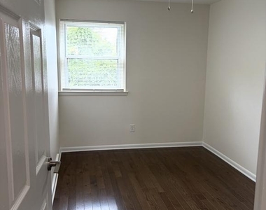 3628 Genesee Drive - Photo Thumbnail 15
