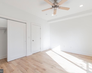 2410 W Master Street - Photo Thumbnail 15