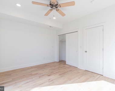 2410 W Master Street - Photo Thumbnail 16