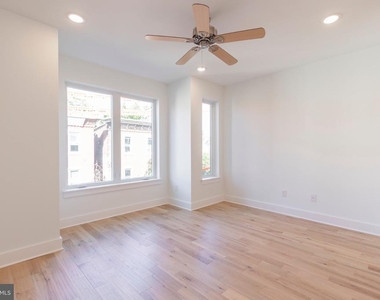 2410 W Master Street - Photo Thumbnail 6