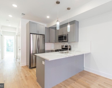 2410 W Master Street - Photo Thumbnail 10