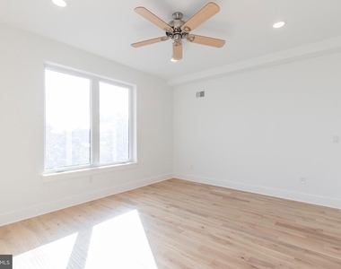 2410 W Master Street - Photo Thumbnail 23