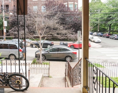 222 S 43rd Street - Photo Thumbnail 3