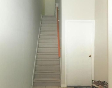 222 S 43rd Street - Photo Thumbnail 4