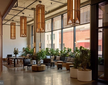 1134 Sansom Street - Photo Thumbnail 11