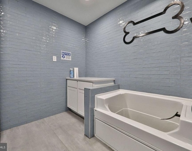 4247 Locust Street - Photo Thumbnail 34