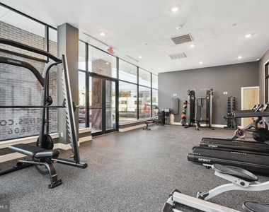 720 W Thompson Street - Photo Thumbnail 19