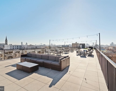 720 W Thompson Street - Photo Thumbnail 30