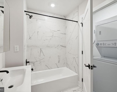 720 W Thompson Street - Photo Thumbnail 12