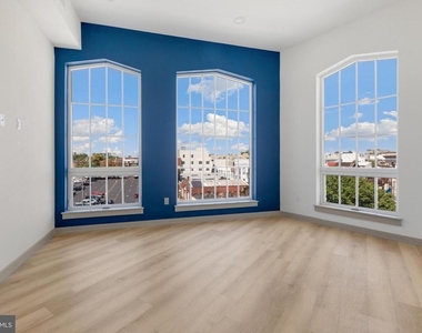 689 N Broad Street - Photo Thumbnail 1