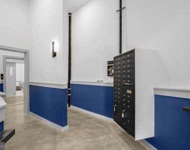 689 N Broad Street - Photo Thumbnail 17