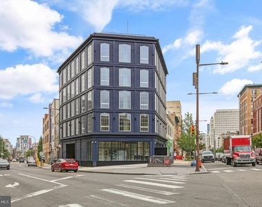 689 N Broad Street - Photo Thumbnail 22