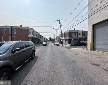 2229 E Ann Street - Photo Thumbnail 28