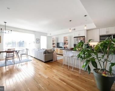 2012 Frankford Avenue - Photo Thumbnail 1