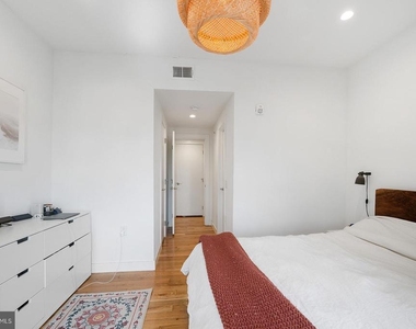 2012 Frankford Avenue - Photo Thumbnail 15