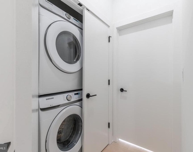2414 Frankford Avenue - Photo Thumbnail 11