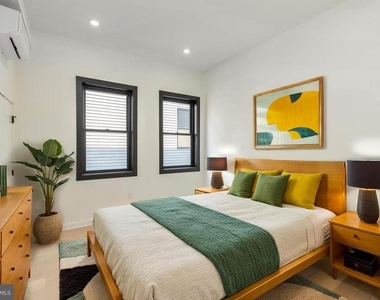 2414 Frankford Avenue - Photo Thumbnail 12
