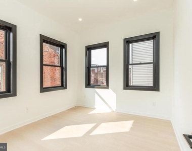 2414 Frankford Avenue - Photo Thumbnail 14