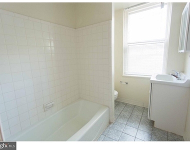 721 Spruce Street - Photo Thumbnail 7