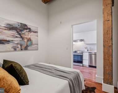1801 N Howard Street - Photo Thumbnail 8