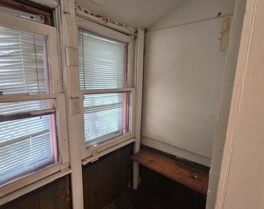 5630 Addison Street - Photo Thumbnail 16