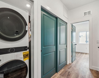 2616 N 11th Street - Photo Thumbnail 17