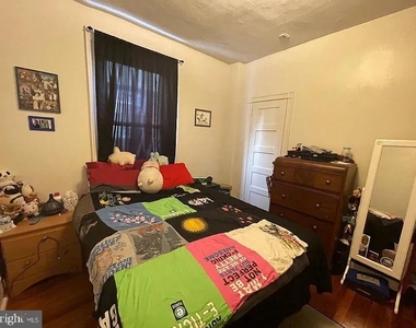 226 S 45th Street - Photo Thumbnail 5