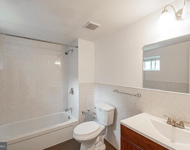 1836 S 10th Street - Photo Thumbnail 10