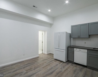 1726 Pine Street - Photo Thumbnail 1