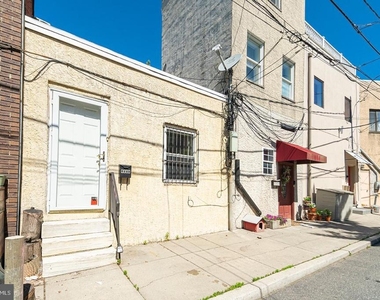 1635 E Passyunk Avenue - Photo Thumbnail 16